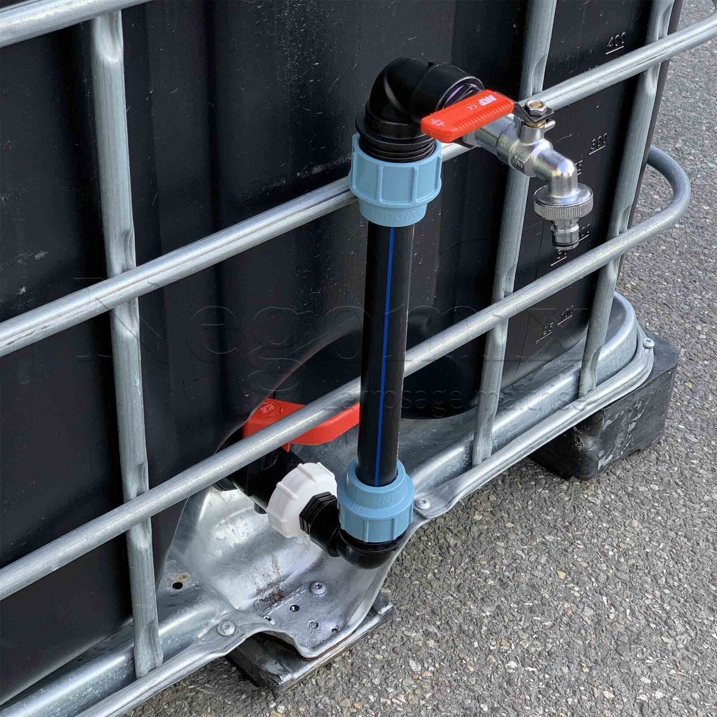 Col de cygne pour cuve de récupération d'eau de pluie de 1000 Litres