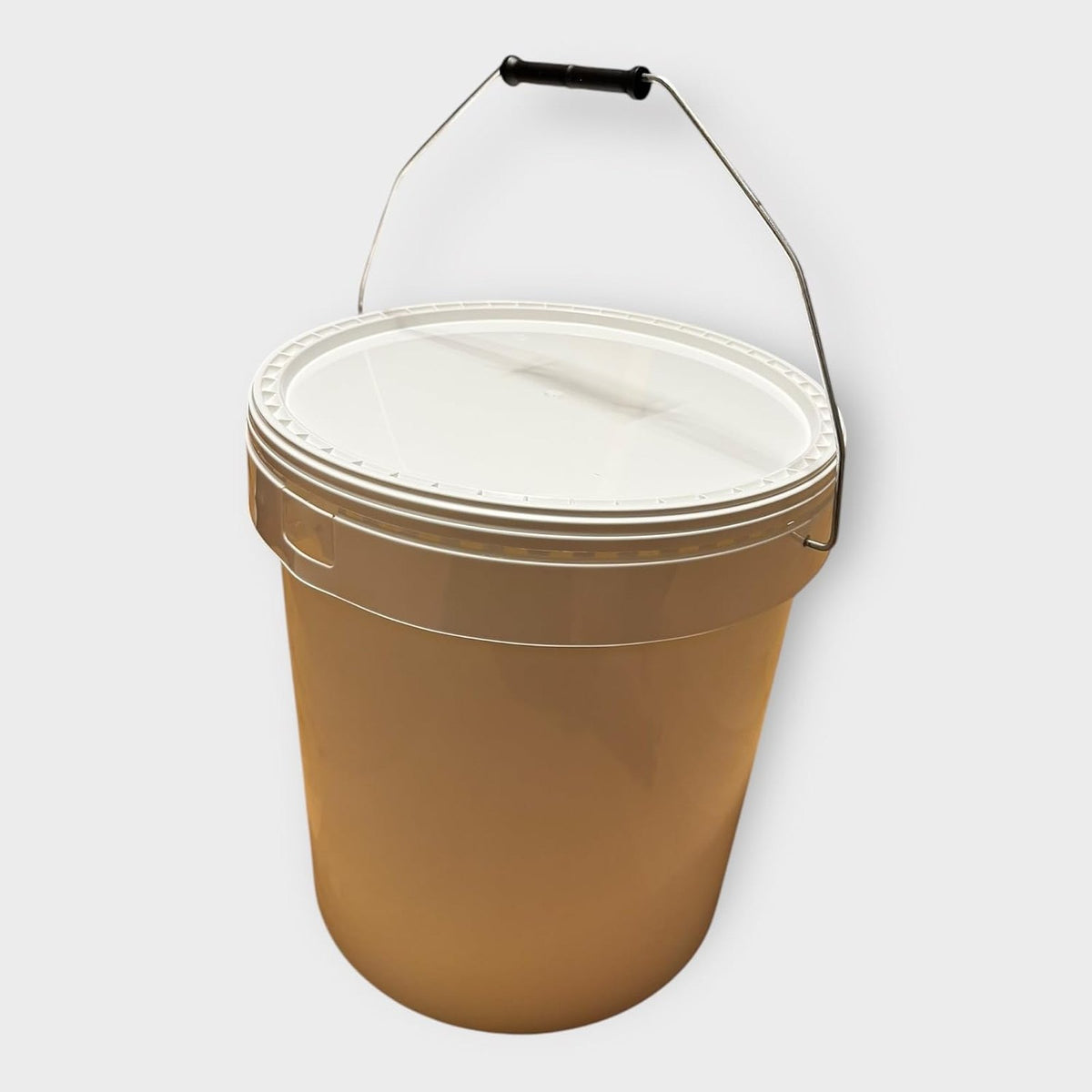 Lot de 5 Seaux Plastiques 20 L avec Couvercle Hermétique – Robustes, Étanches et Empilables